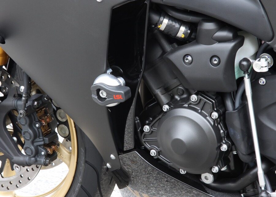 LSL エルエスエル クラッシュパッド用マウンティングキット YZF-R1 YAMAHA ヤマハ エンジンスライダー・フレームスライダー フレーム