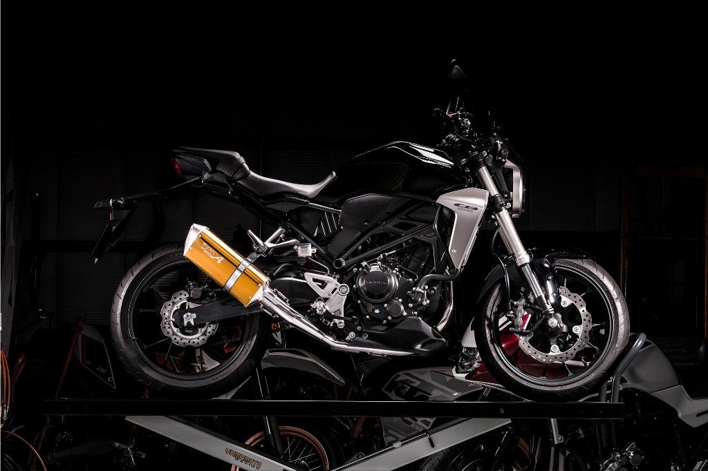 楽天市場】AKRAPOVIC アクラポビッチ スリップオンライン
