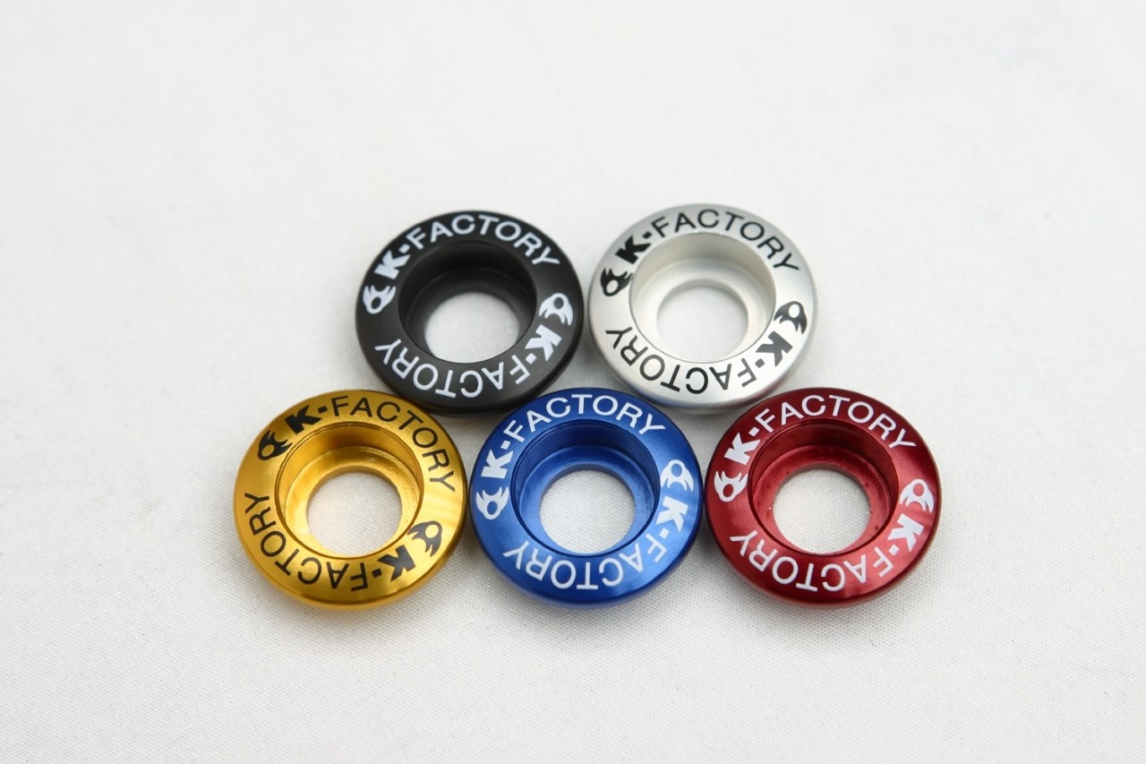 k.です ☆ETOYU品 ① トヨタ ランドクルーザー 2007年モデル ZXの価格