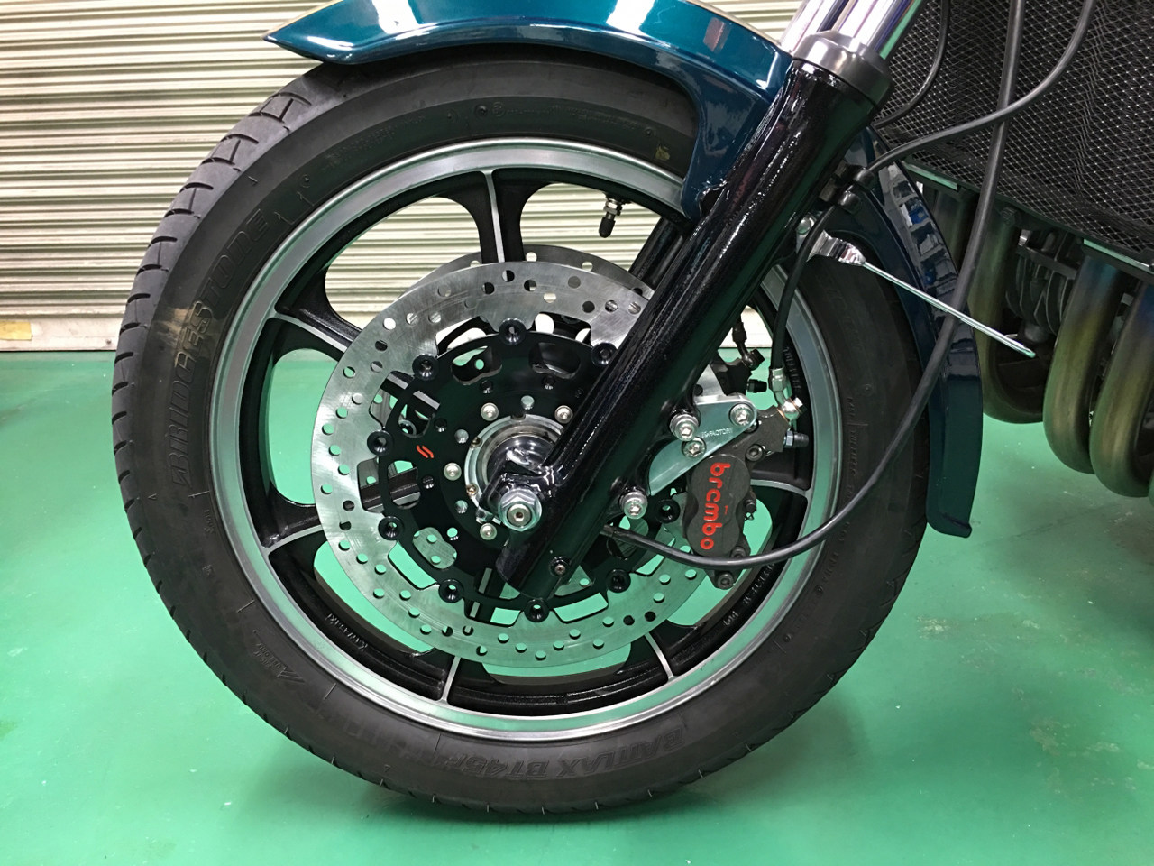 K-FACTORY ケイファクトリー Φ320用フロントキャリパーサポート&ディスクスペーサー＆ローターセット KZ1300 Z1300 KAWASAKI カワサキ キャリパーサポート・ブラケット ブレーキ｜ウェビック　店