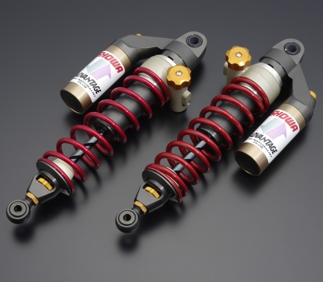 SHOWA リアサスペンション SHOWA リアサス リアサスペンション ゼファー400より取り外し