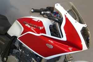 A-TECH エーテック ハーフカウル ルナソーレ CB1000SF HONDA ホンダ アッパーカウル・フロントカウル カウル関連 外装|ウェビック 店