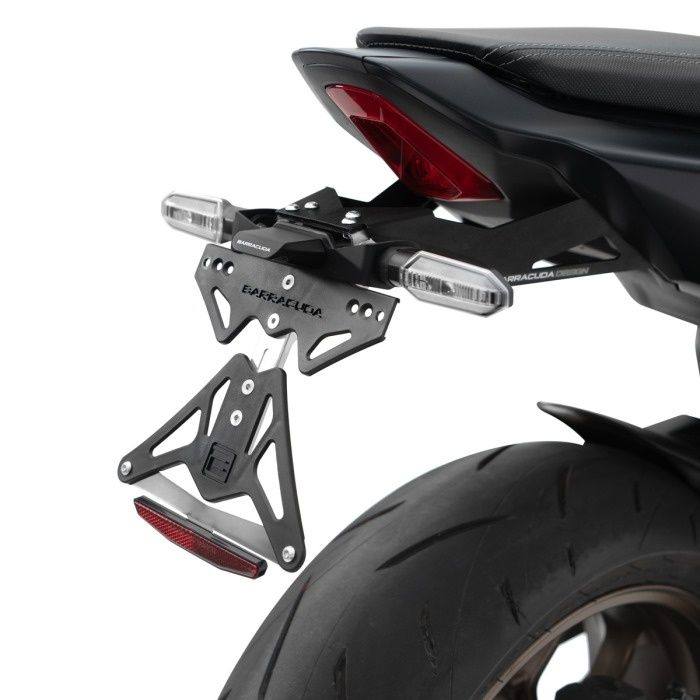 BARRACUDA バラクーダ ライセンスプレートキット - 純正インジケーター専用 CB 650 R HONDA ホンダ フェンダーレスキット フェンダー関連 外装｜ウェビック　店