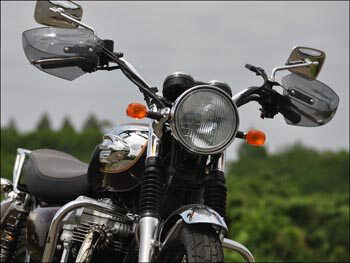 CHIC DESIGN シックデザイン ガイラガントレット W650 KAWASAKI カワサキ ハンドガード・ナックルガード ハンドル周辺パーツ ハンドル