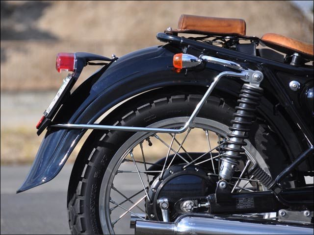 W650(99〜09年) ルーカスSテール付き クラシックフェンダー リア キャンディバーントオレンジ CHIC DESIGN(シックデザイン) W650(99〜09年) ルーカスSテール付き クラシックフェンダー リア キャンディバーントオレンジ CHIC DESIGN(シックデザイン)