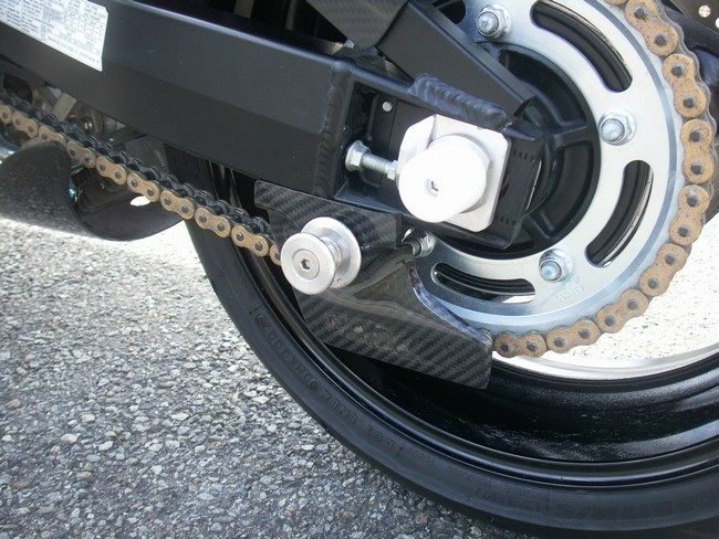 A-TECH エーテック ドライブチェーンガード GSX1300R ハヤブサ隼 SUZUKI スズキ チェーンガード フレーム｜ウェビック　店