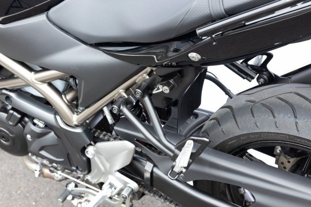 日本最大級の品揃え キジマ ヘルメットロック ブラック SV650 X #039;16〜 303-1581A