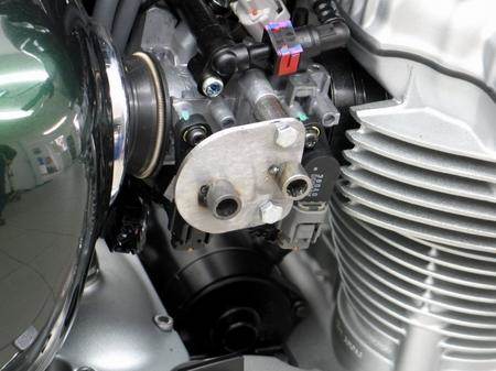 Fehling フェーリング マウント右側用アダプター for インジェクションシステムカバー 左側 KAWASAKI カワサキ その他外装オプション・補修部品 外装|ウェビック 店
