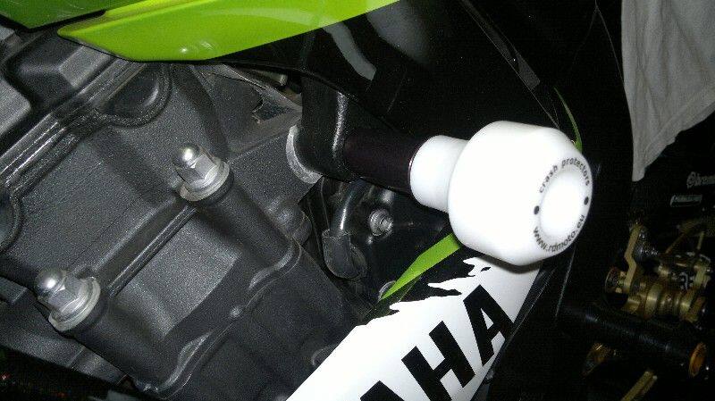 RDmoto アールディーモト クラッシュプロテクター【Crash protectors】 YZF-R 6 YAMAHA ヤマハ エンジンスライダー・フレームスライダー フレーム