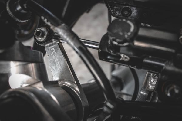PIRANHA ピラニア レーシング ステアリングダンパーブラケット YZF-R15 YAMAHA ヤマハ ハンドル周辺パーツ ハンドル