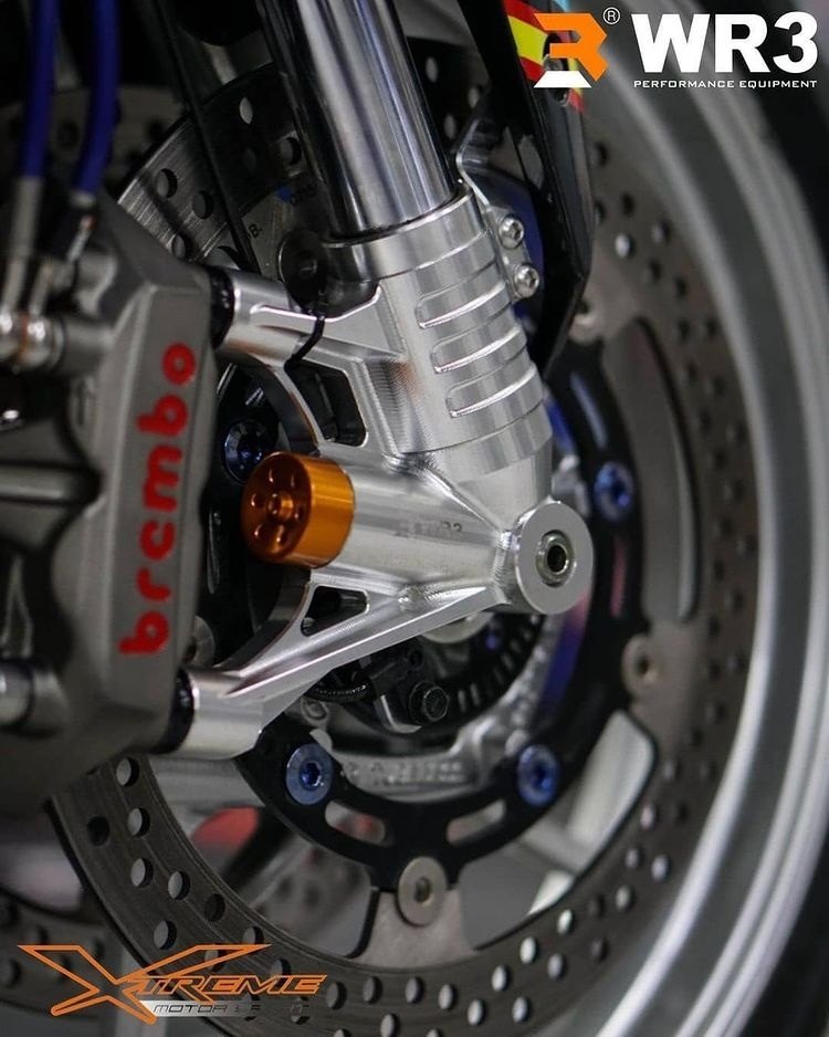 WR3ダブルアールスリーFrontForkBottomCase入数:2pcs.(LeftandRight)/カラー:BlackBody/RedCoverZX-25RKAWASAKIカワサキ
