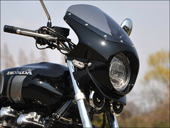 CHIC DESIGN シックデザイン ロードコメット2 CB1100RS HONDA ホンダ ビキニカウル カウル関連 外装 スクリーンカラー：スモーク / カラー：キャンディプロミネンスレッド