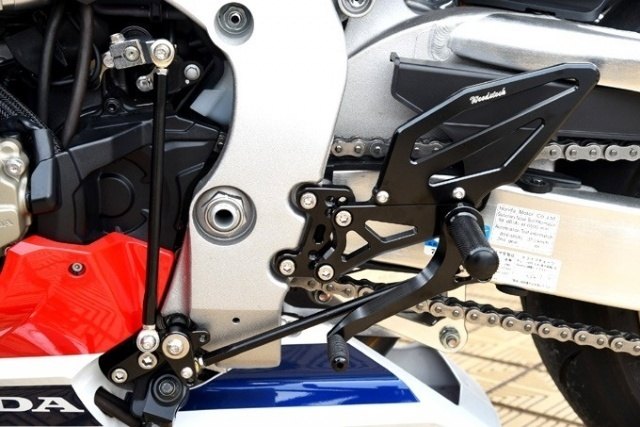 WOODSTOCK ウッドストック バックステップキット CBR1000RR HONDA ホンダ バックステップ ステップ 足回り|ウェビック 店