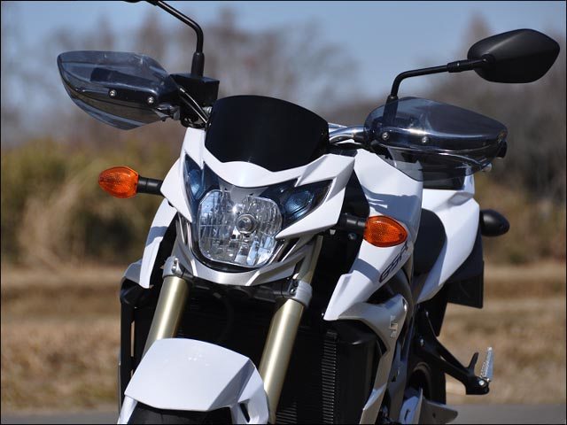 CHIC DESIGN シックデザイン ガイラガントレット GSR750 SUZUKI スズキ ハンドガード・ナックルガード ハンドル周辺パーツ ハンドル｜ウェビック　店