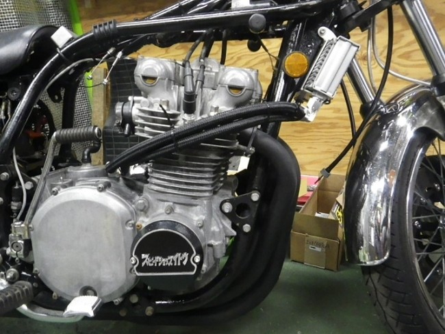 SPEED SHOP ITO スピードショップイトウ Z用横回しオイルクーラーホース Z系 KAWASAKI カワサキ オイルクーラー 冷却関連 エンジン タイプ：6インチ10段 / カラー：黒/シルバーフィッティング｜ウェビック　店