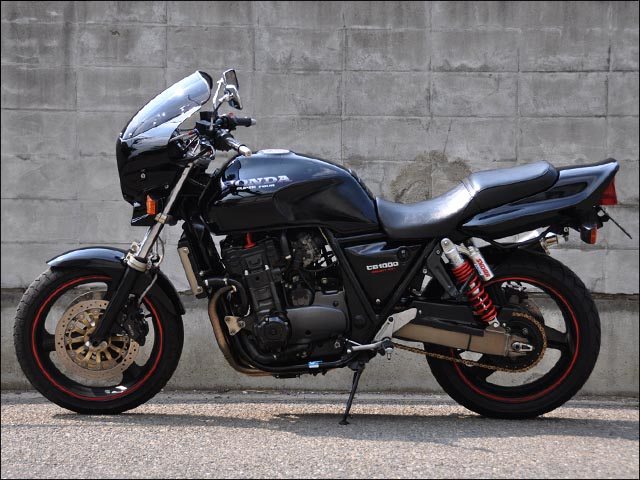 CHIC DESIGN シックデザイン マスカロード CB1000スーパーフォアビッグワン HONDA ホンダ ビキニカウル カウル関連 外装 カラー：ブラック / スクリーンカラー：クリア