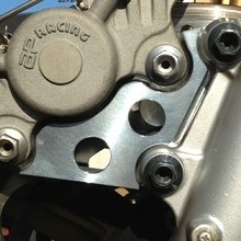 SPEED SHOP ITO スピードショップイトウ KYB38用320mmローター&CP2696キャリパーサポート Z系 KYB製Φ38フォーク採用車 KAWASAKI カワサキ キャリパーサポート・ブラケット ブレーキ タイプ:フラットブラックアルマイト|ウェビック 店