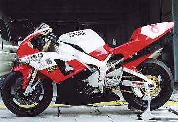 KDCサービス ケイディーシーサービス フルカウル YZF-R1 YAMAHA ヤマハ フルカウル・外装セット カウル関連 外装｜ウェビック　店