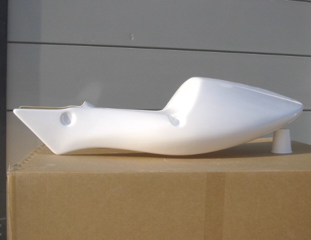 KDCサービス ケイディーシーサービス シートカウル TZ250 YAMAHA ヤマハ シートカウル・テールカウル カウル関連 外装｜ウェビック　店