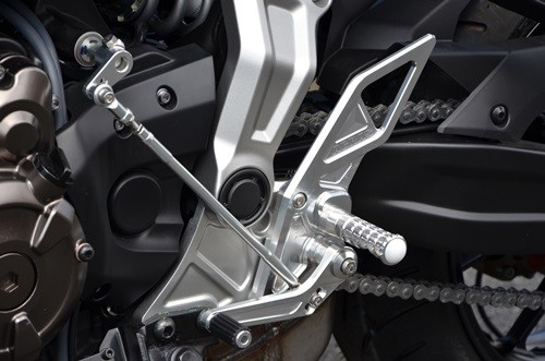AGRAS アグラス バックステップ MT-07 YAMAHA ヤマハ ステップ 足回り