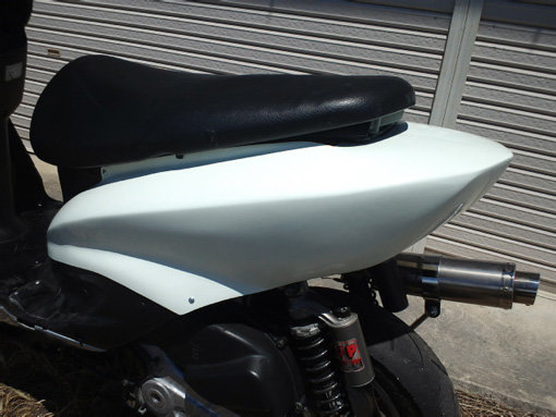 M-DESIGN エムデザイン レーシングリアカウル シグナスX YAMAHA ヤマハ シートカウル・テールカウル カウル関連 外装|ウェビック 店