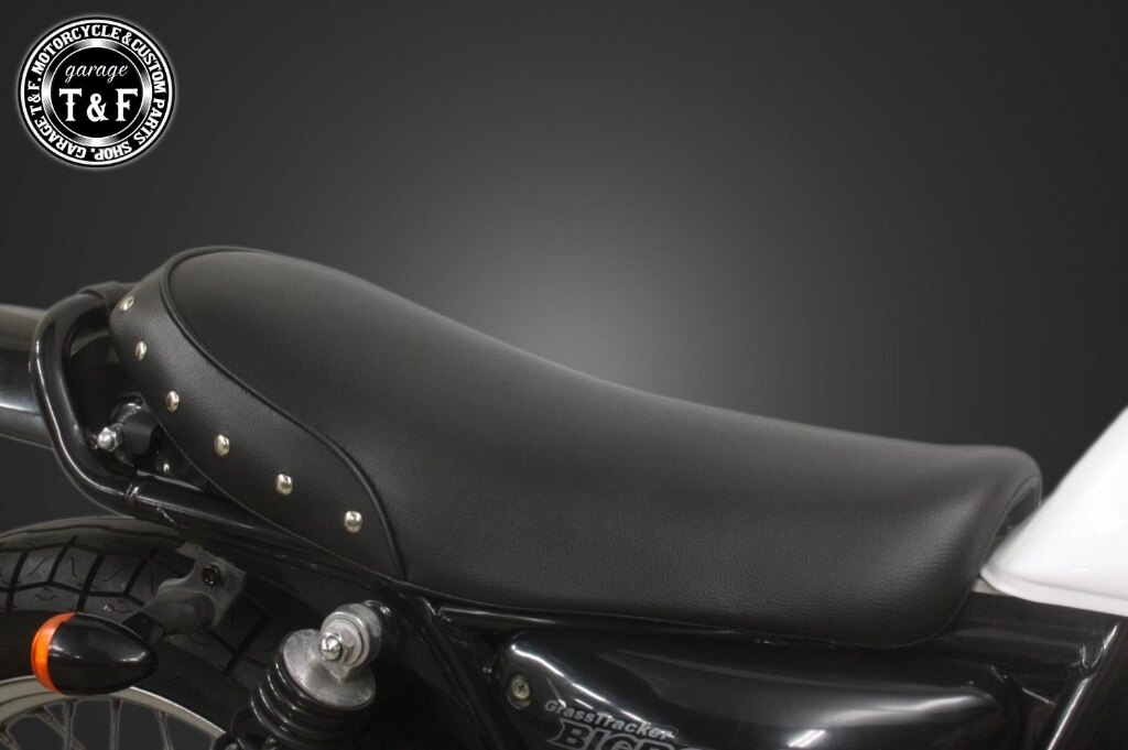 Garage T&F ガレージ スタッド付きショートフラットシート グラストラッカー グラストラッカービックボーイ SUZUKI スズキ シート シート関連 外装|ウェビック 店