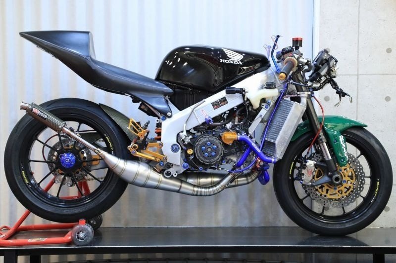 T2 Racing T2レーシング 左右出し ワークスチャンバー【STREET】 NSR250R HONDA ホンダ チャンバー マフラー ステッカータイプ：楕円(170mm)／サイレンサー：ケブラーカーボン・ステンレスサイレンサー【差し込み】(ボディー長：230mm)