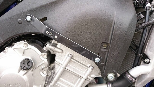 EIGHT(才谷屋) エイト(サイタニヤ) サイドカウルステー YZF-R1 YAMAHA ヤマハ カウルステー 外装