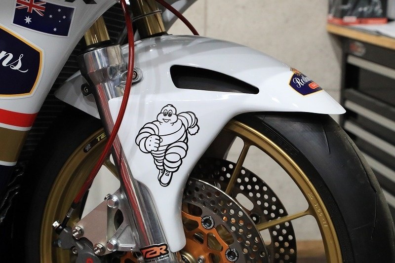 T2 Racing T2レーシング RSWタイプ フロントフェンダー NSR250R HONDA ホンダ フェンダー関連 外装 キャンディカラークリアコート：クリア｜ウェビック　店