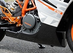 Magical Racing マジカルレーシング アンダーカウル RC390 KTM カウル関連 外装 素材:FRP製(ホワイト) / MagiVeilセラミックコーティング:なし|ウェビック 店