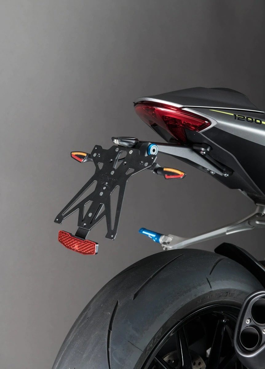 LighTech ライテック アジャスタブルナンバープレートホルダー SPEED TRIPLE 1200 RR RS RX TRIUMPH トライアンフ ナンバープレートホルダー 外装