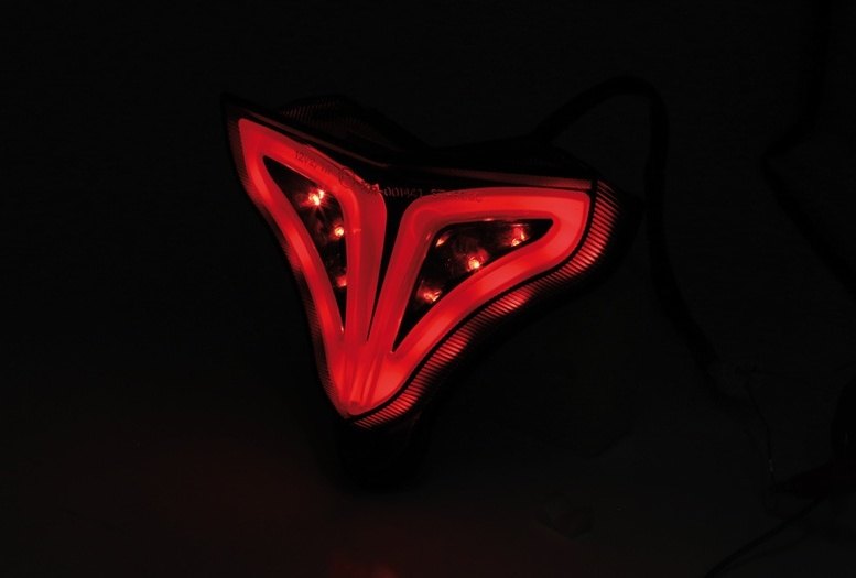 最大63%OFFクーポン Shin-Yo シンヨー LED Taillight YZF-R1 fucoa.cl