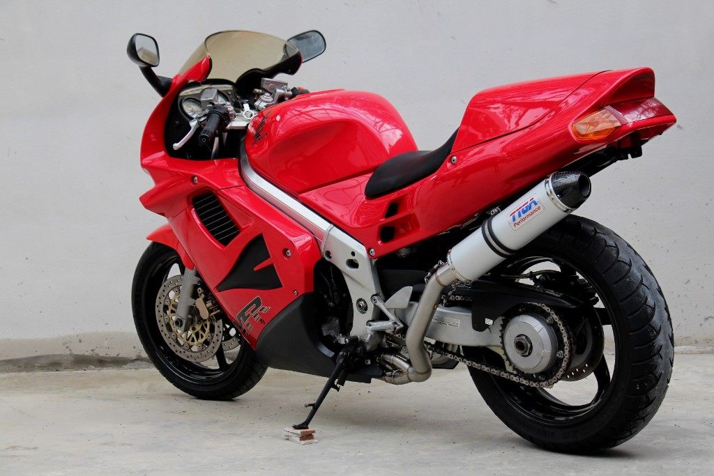TYGA PERFORMANCE タイガパフォーマンス フルエキゾーストシステム ラウンドアルミニウム/カーボンエンドキャップ VFR750F HONDA ホンダ フルエキゾーストマフラー マフラー