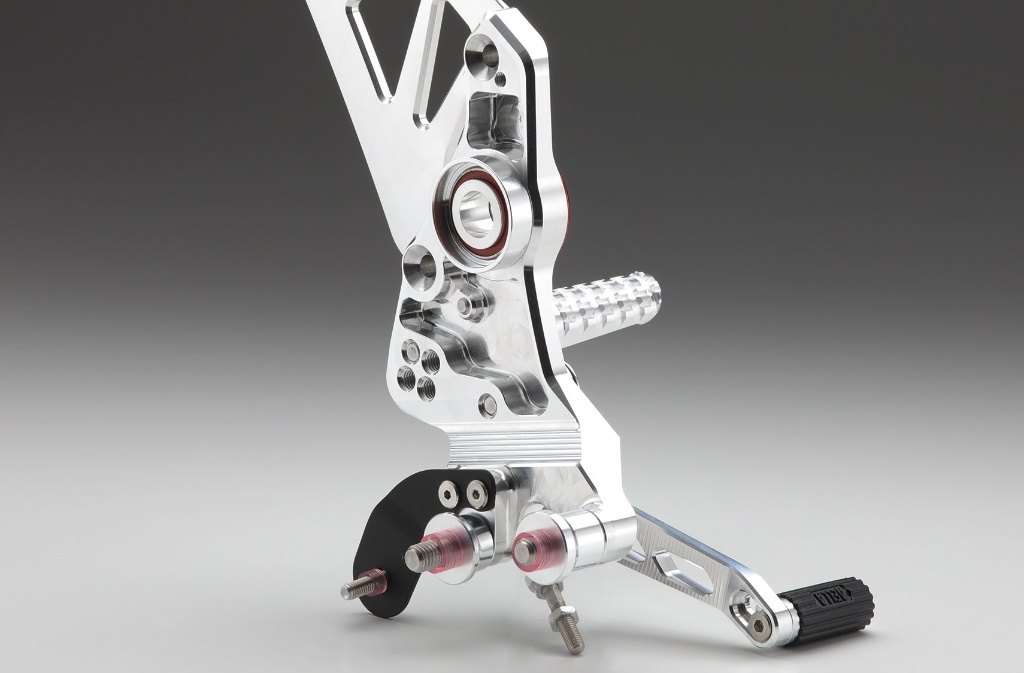 AELLA アエラ ライディングステップキット カラー バイク用品