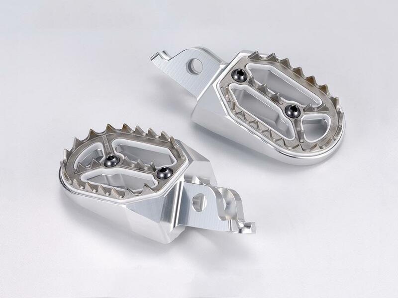 EUROPE IMPORT GOODS ヨーロッパ輸入商品 エボリューションフットペグ FC 250 350 450 FE 501 FS TC 125 85 BIG WHEELS 19/16 STD 17/14 TE I 300 TX SX XC-W 150 EXC TPI FACTORY EDITION SIX DAYS EXC-F SX-F XC-F ERZBERGRODEO XC SMR HERLINGS REPLICA 500 フットペグ｜ウェビック　店