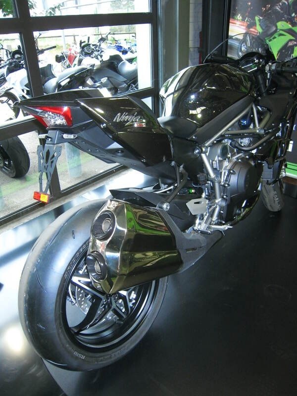 V PARTS ブイパーツ フェンダーレスキット ブラック Kawasaki H2 NINJA CARBON R SX SE SE+ Z KAWASAKI カワサキ ナンバープレートホルダー 外装