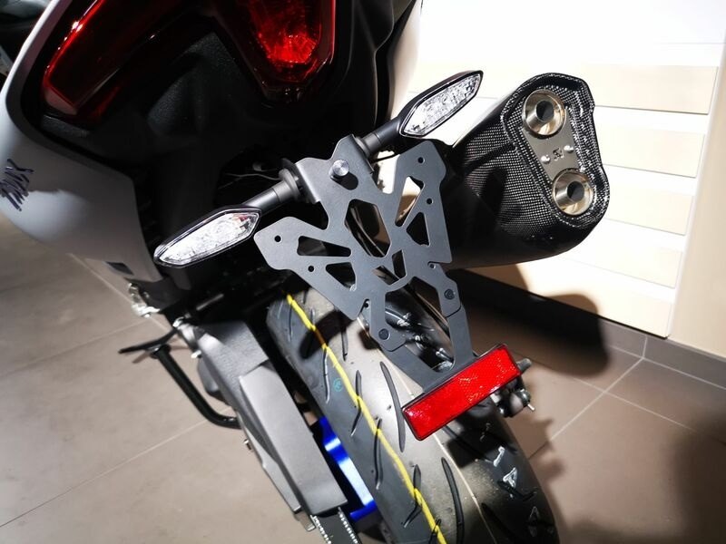 V PARTS ブイパーツ License Plate Holder Black Yamaha T-Max 560 T-MAX 560 T-MAX 560 TECH MAX