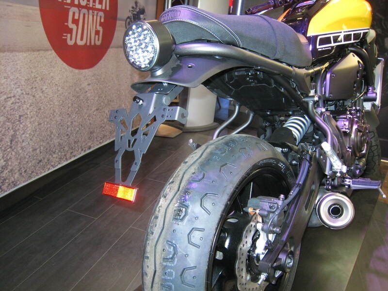V PARTS ブイパーツ フェンダーレスキット Yamaha XSR700 XSR 700 ABS SPECIAL EDITION XTRIBUTE YAMAHA ヤマハ ナンバープレートホルダー 外装｜ウェビック　店