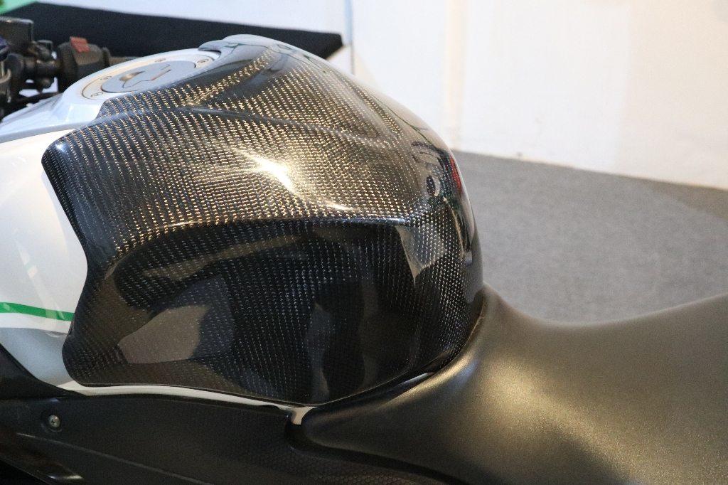 Carbon Variasi カーボンバリアシ タンクカバー YZF-R25 MT 25 YAMAHA ヤマハ タンク関連 外装