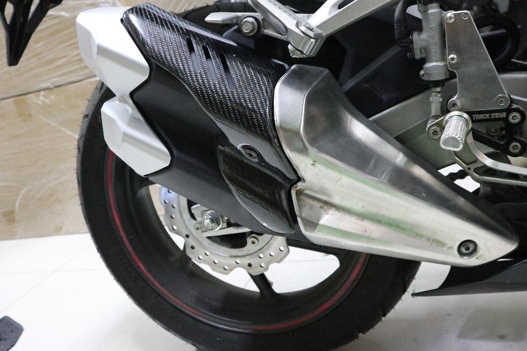 Carbon Variasi カーボンバリアシ マフラーヒートガード CBR250RR HONDA ホンダ マフラーガード・ヒートガード マフラー