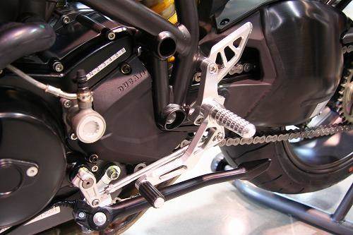 AELLA アエラ ライディングステップキット STREETFIGHTER STREETFIGHTER848 DUCATI ドゥカティ バックステップ ステップ 足回り