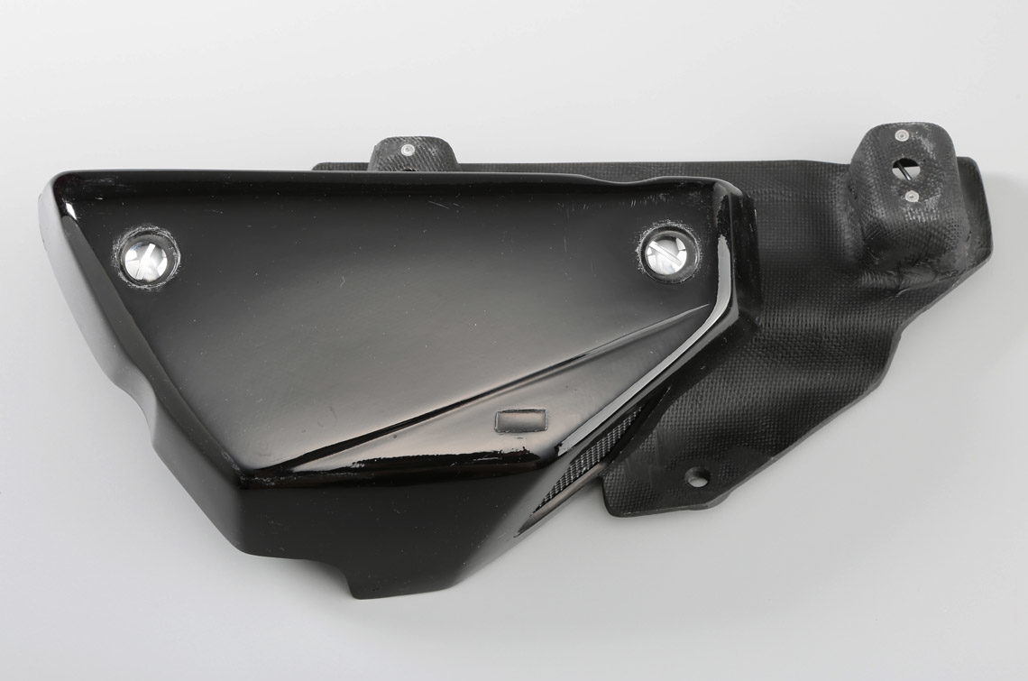 AELLA アエラ ETCケース Xdiavel DUCATI ドゥカティ サイドカウル・サイドカバー カウル関連 外装｜ウェビック　店