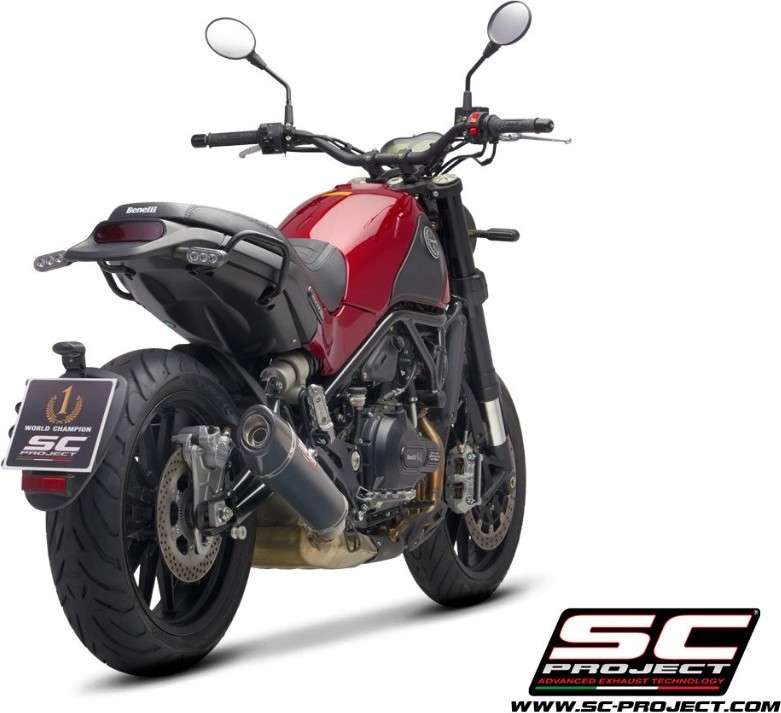 SC-PROJECT SCプロジェクト コニックスリップオンサイレンサー(ユーロ4対応／消音バッフル付属／純正キャタライザー対応) LEONCINO 500 Trail BENELLI ベネリ スリップオンマフラー マフラー サイレンサータイプ：カーボン(カーボン製テールエンドカバー付き)