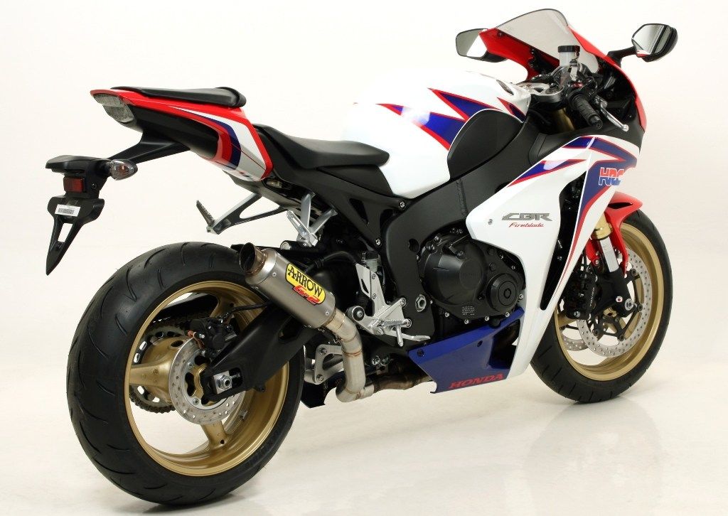 ARROW アロー GP2 スリップオンマフラー CBR 1000 RR HONDA ホンダ マフラー サイレンサー材質：ステンレスダーク 43,753円