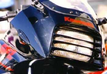 PLEASURE プレジャー ヘッドライトルーバー GPZ900R KAWASAKI カワサキ ヘッドライトガード 外装