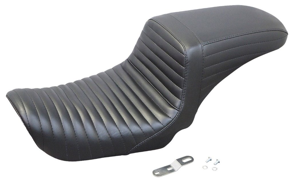 LePera ラペラ キックフリップシート 16-17ダイナワイドグライドを含む HARLEY-DAVIDSON ハーレーダビッドソン シート シート関連 外装 タイプ：横タックロール(メーカー品番：LK-591PT)