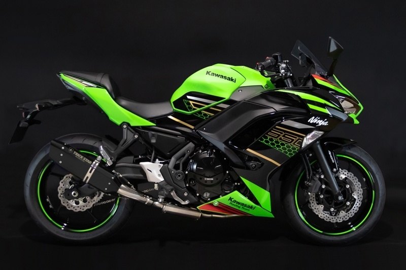 TRICKSTAR トリックスター 政府認証チタンパイプフルエキゾーストマフラーIKAZUCHI Ninja650 Z650 KAWASAKI カワサキ フルエキゾーストマフラー マフラー タイプ：ブラックエディションショート｜ウェビック　店