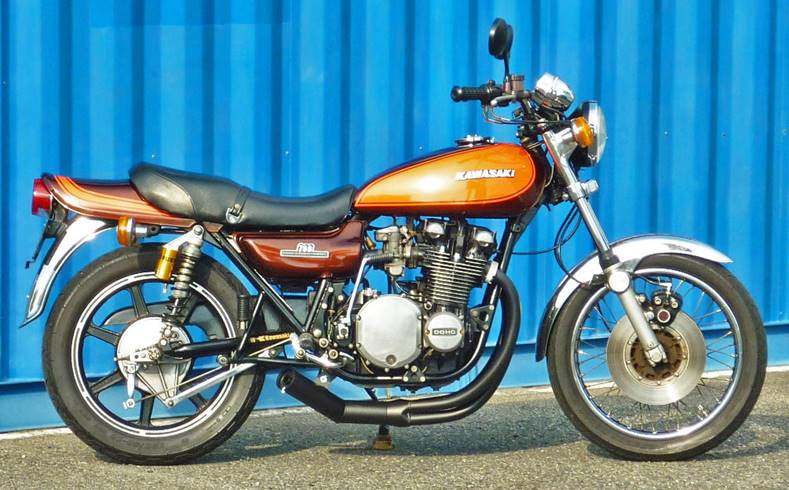 OUTEX アウテックス 手曲げ集合管 Z-1 KAWASAKI カワサキ フルエキゾーストマフラー マフラー｜ウェビック　店