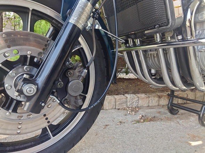 SPEED SHOP ITO スピードショップイトウ Z1300用CP2696キャリパーサポート Z1300 KZ1300 KAWASAKI カワサキ キャリパーサポート・ブラケット ブレーキ カラー：フラットシルバー / フォーク側ボルトカラー：シルバー / キャリパー側ボルトカラー：シルバー