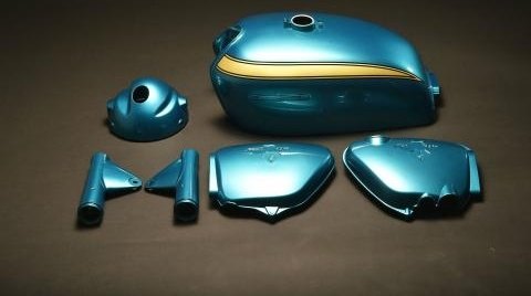 M-TEC中京 エムテック中京 外装4点セット CB750K0 CB750K1 CB750K2 CB750K3 CB750K4 CB750K5 CB750K6 HONDA ホンダ フルカウル・外装セット カウル関連 外装 カラー： キャンディブルーグリーン｜ウェビック　店